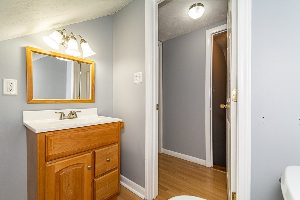 305 Cumberland Road Lowell, MA 01850 - Photo 18 of 23 Gallery Image 18