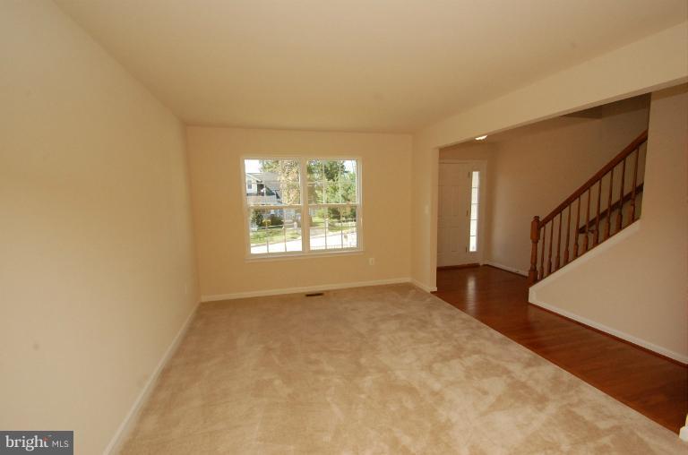6 All Saints Road Laurel, MD 20723 - Photo 4 of 24 Living Room