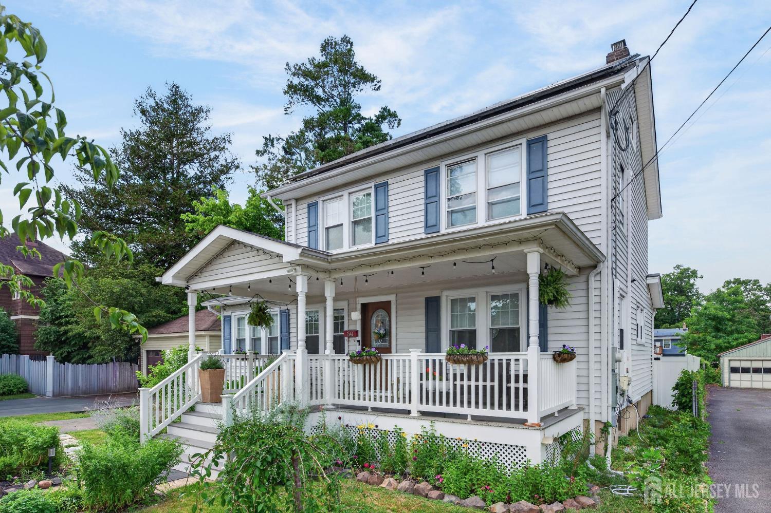 244 3rd Street Dunellen, NJ 08812 - Photo 2 of 42