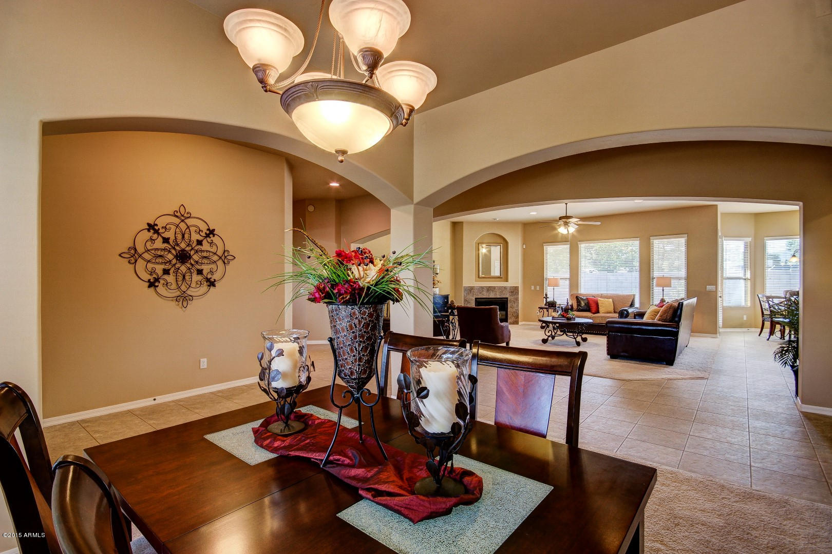 326 West Loma Lane Phoenix, AZ 85021 - Photo 5 of 48 Loma (5)