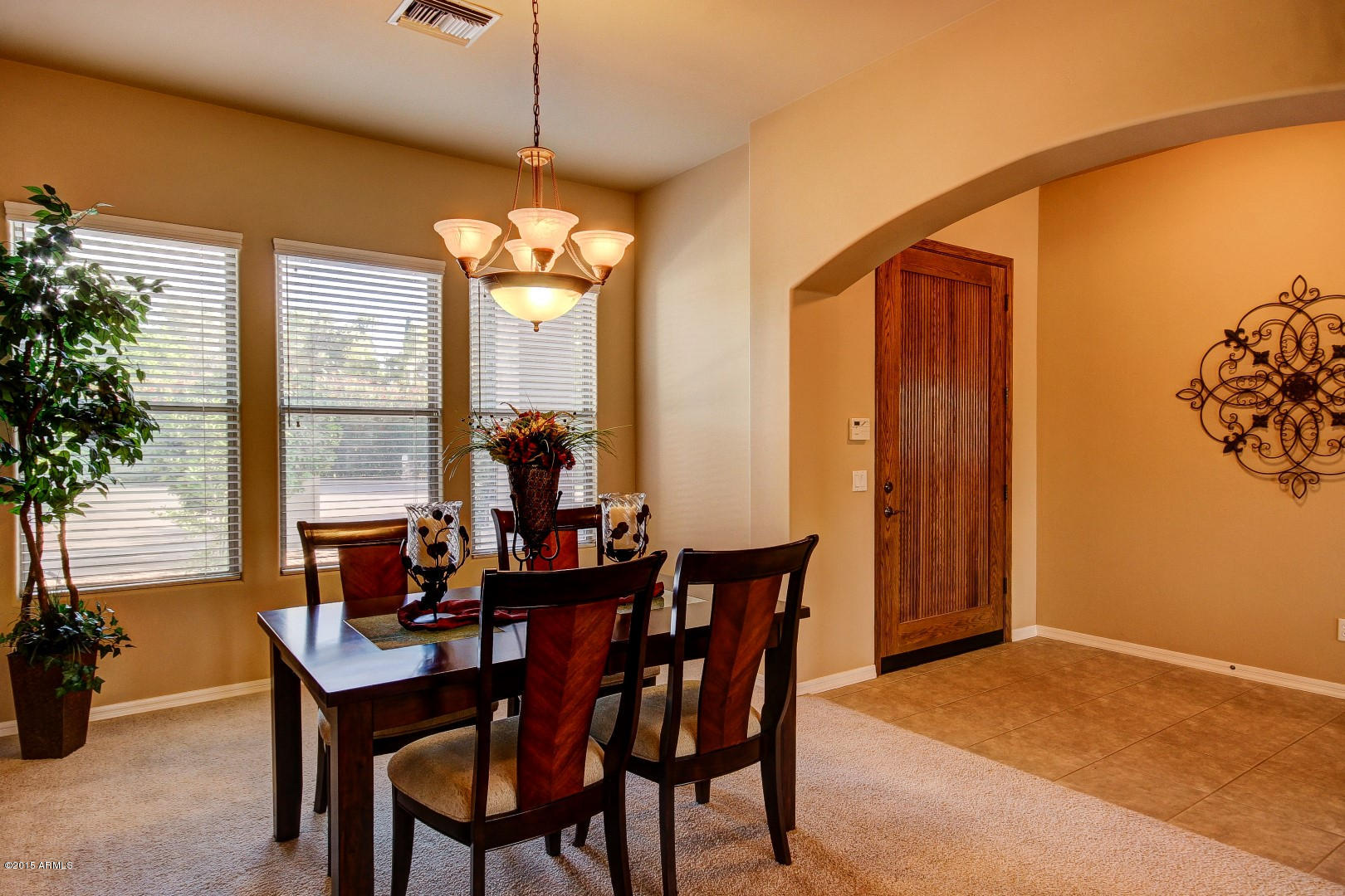 326 West Loma Lane Phoenix, AZ 85021 - Photo 6 of 48 Loma (6)