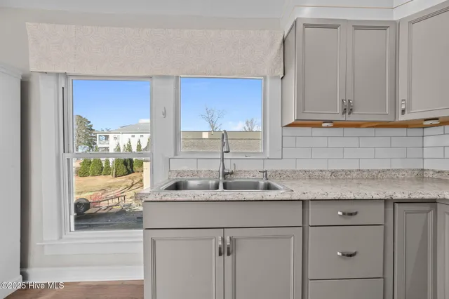 $750,000 | 109 North Main Street, Bath, NC 27808