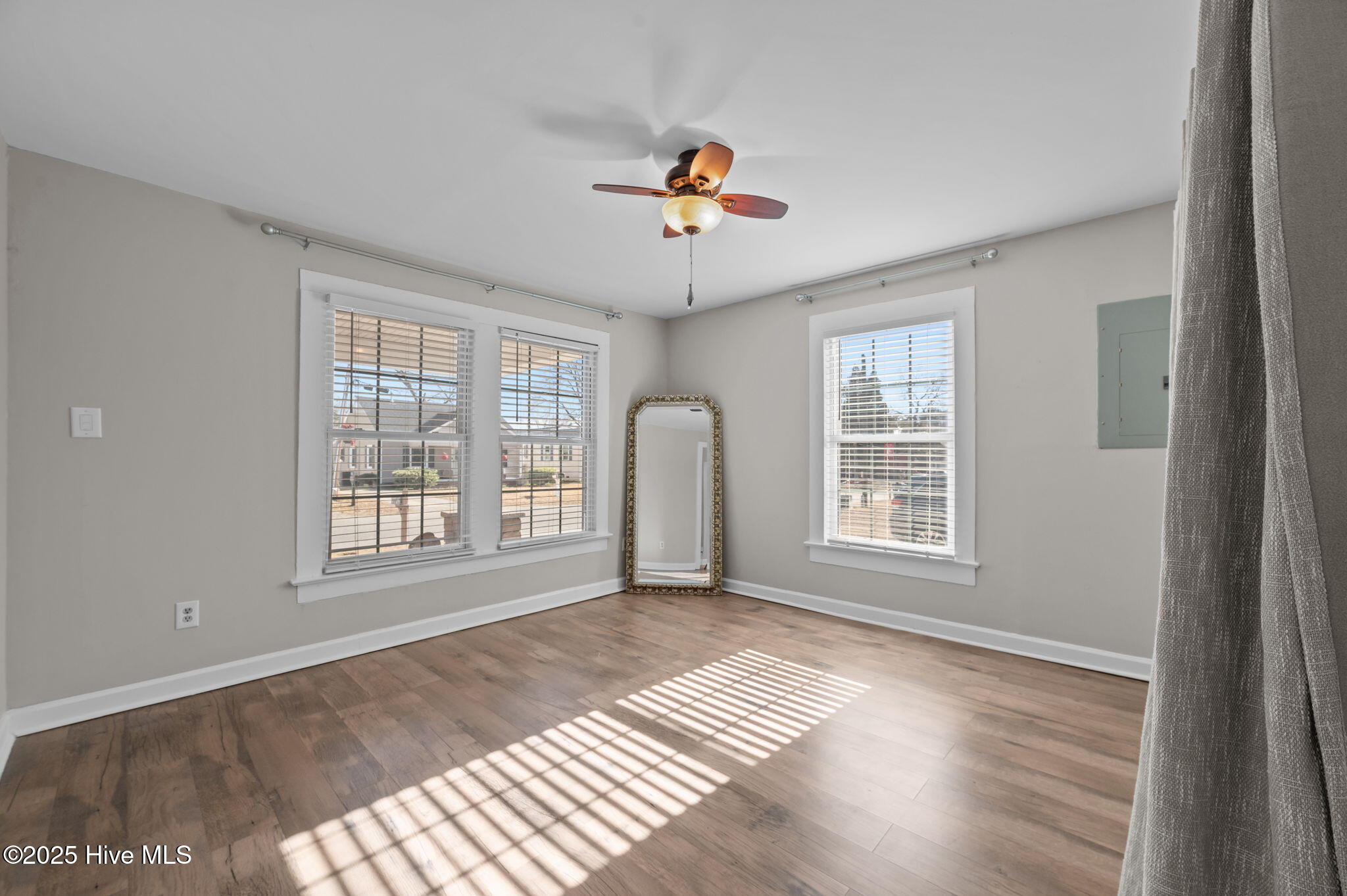109 North Main Street Bath, NC 27808 - Photo 14 of 43 Primary bedroom