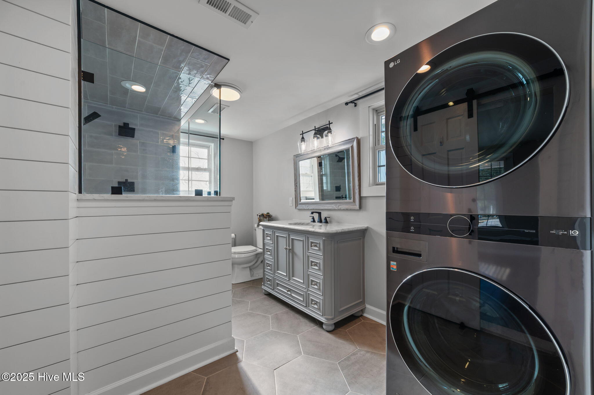 109 North Main Street Bath, NC 27808 - Photo 17 of 43 Downstairs bath/laundry