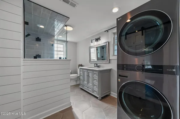 $750,000 | 109 North Main Street, Bath, NC 27808