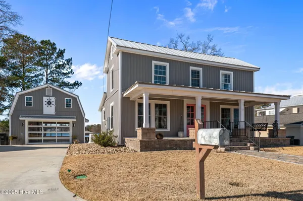 $750,000 | 109 North Main Street, Bath, NC 27808