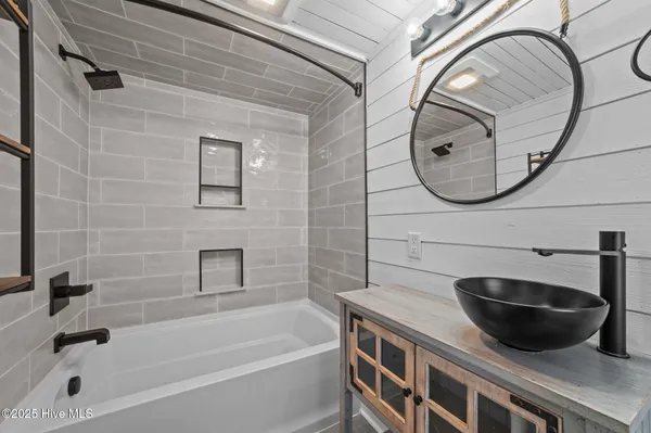 $750,000 | 109 North Main Street, Bath, NC 27808