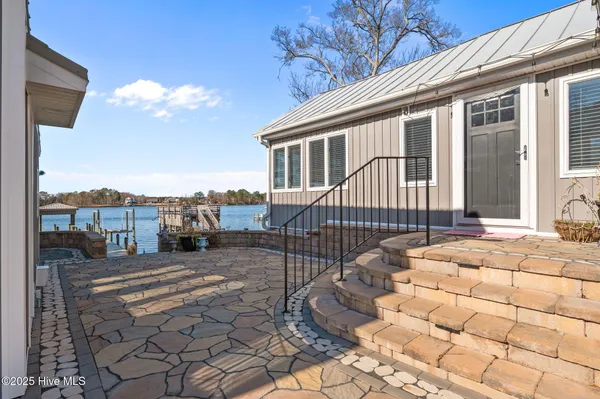 $710,000 | 109 North Main Street, Bath, NC 27808