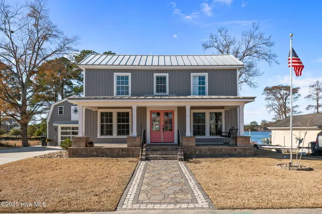 $750,000 | 109 North Main Street, Bath, NC 27808