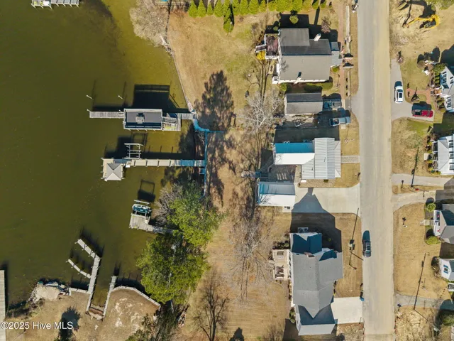 $750,000 | 109 North Main Street, Bath, NC 27808