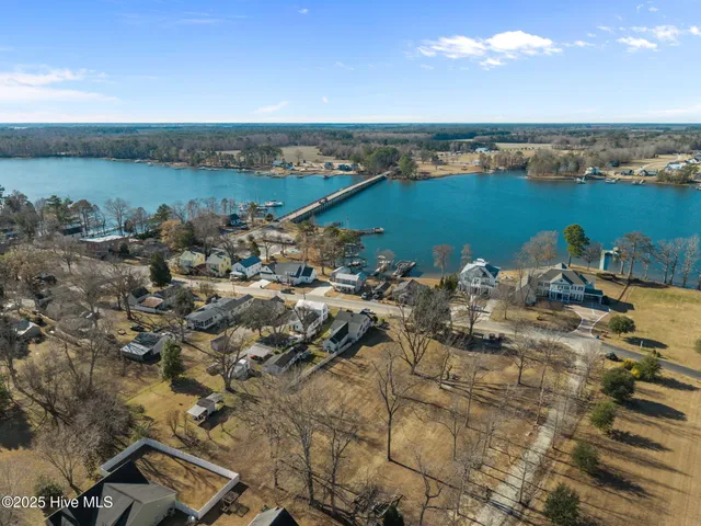 $750,000 | 109 North Main Street, Bath, NC 27808