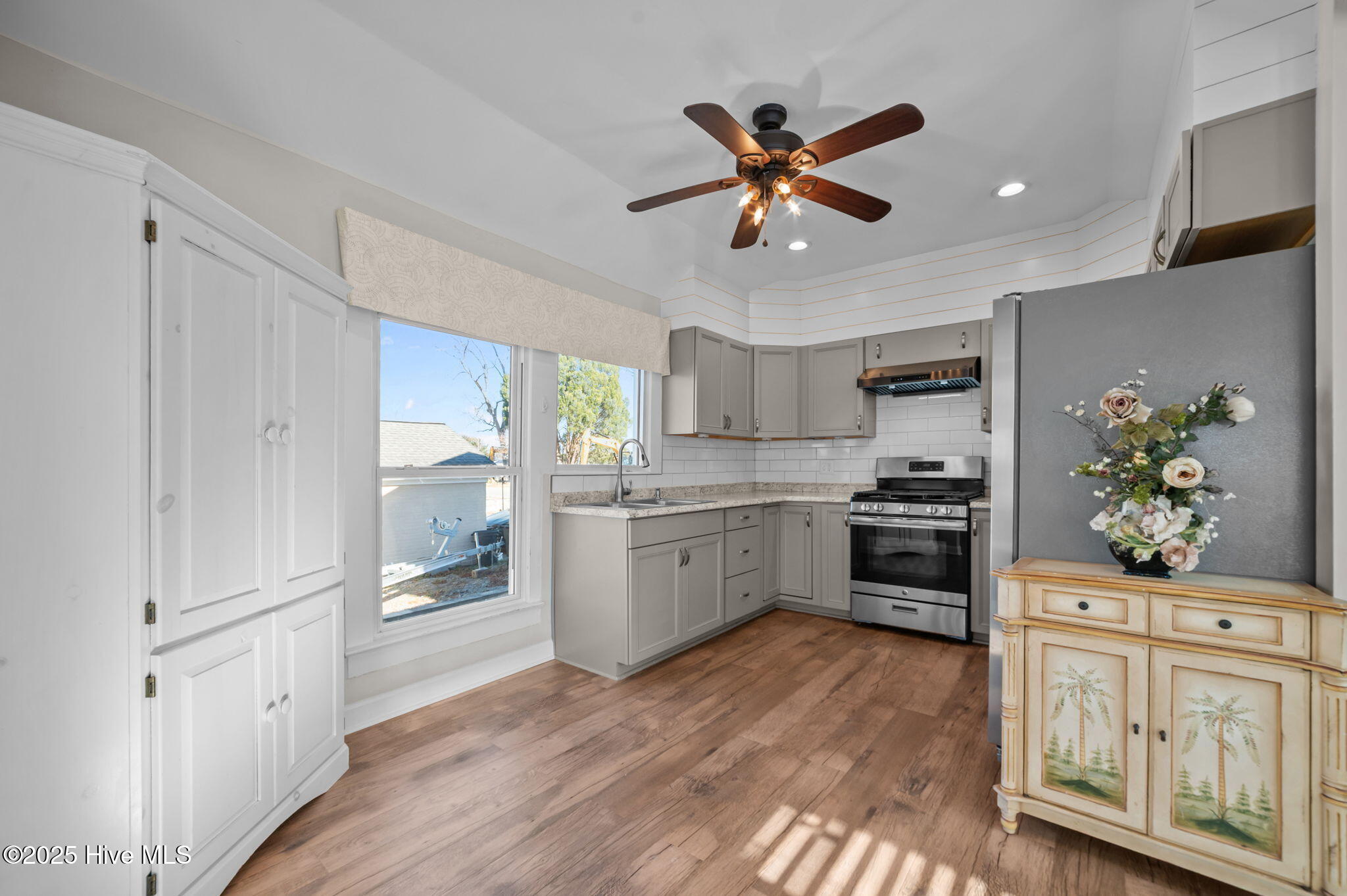 109 North Main Street Bath, NC 27808 - Photo 10 of 43 26-web-or-mls-LHV_7727