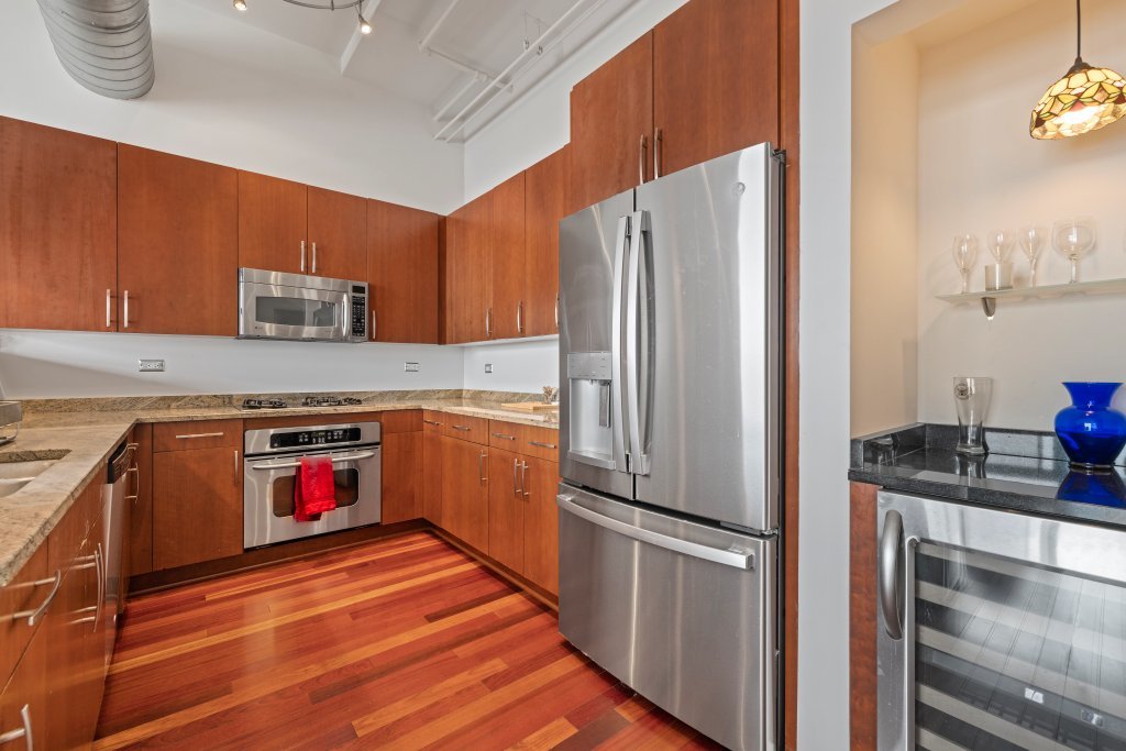 1525 South Sangamon Street, Unit 806 Chicago, IL 60608 - Photo 10 of 37