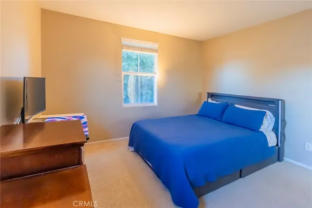 a picture of a table and chairs in patio