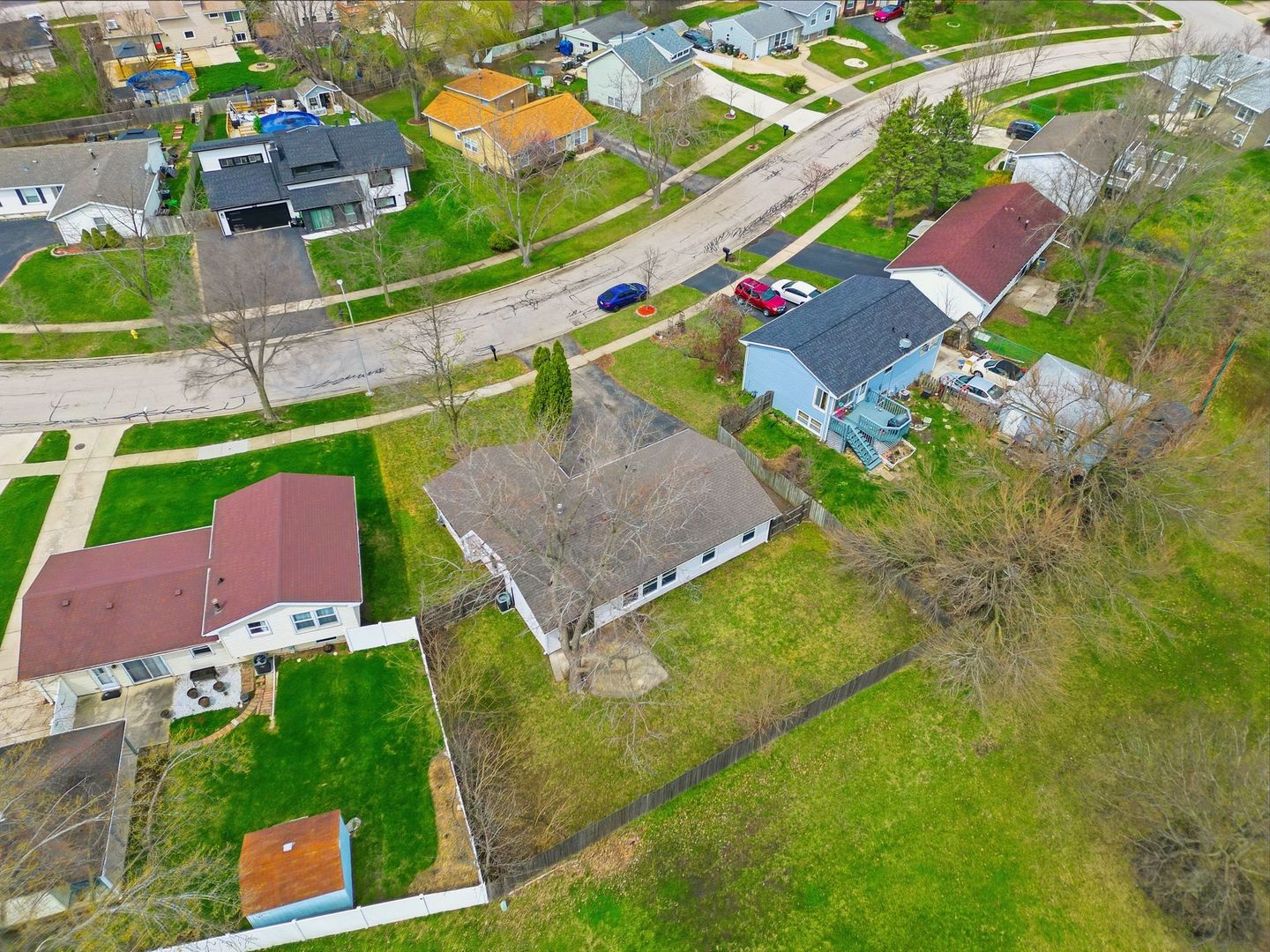 221 Davis Lane Bolingbrook, IL 60440 - Photo 22 of 24 an aerial view of a house