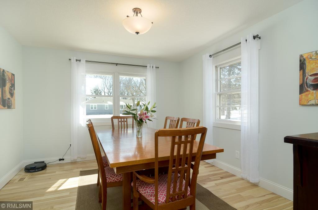 4932 Mayview Road Minnetonka, MN 55345 - Photo 12 of 36 Gallery Image 12