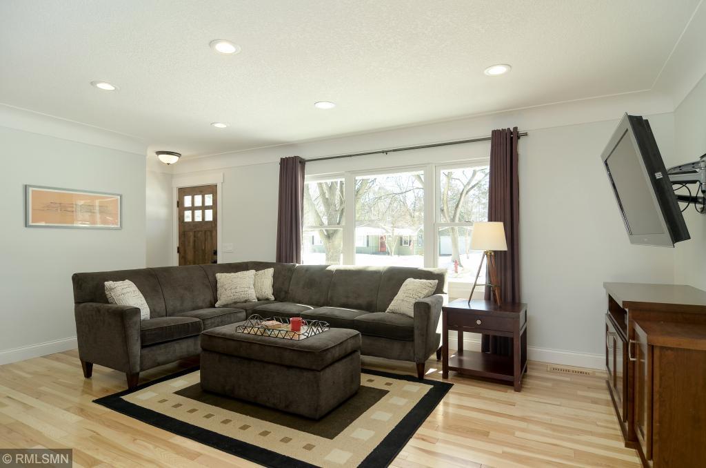 4932 Mayview Road Minnetonka, MN 55345 - Photo 16 of 36 Gallery Image 16