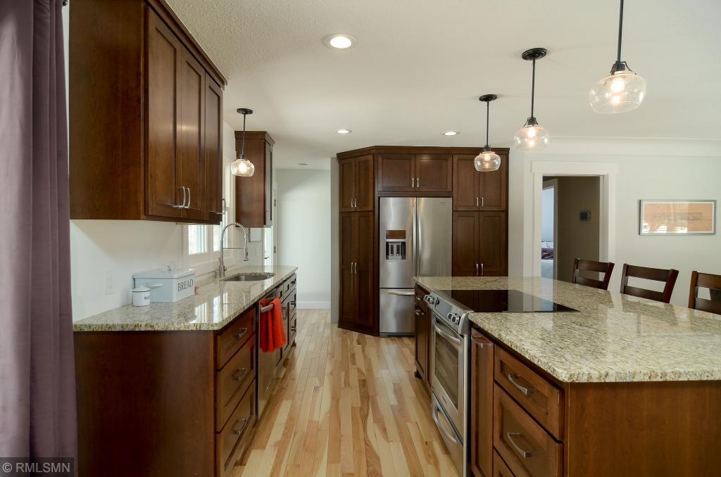 4932 Mayview Road Minnetonka, MN 55345 - Photo 26 of 36 Gallery Image 26