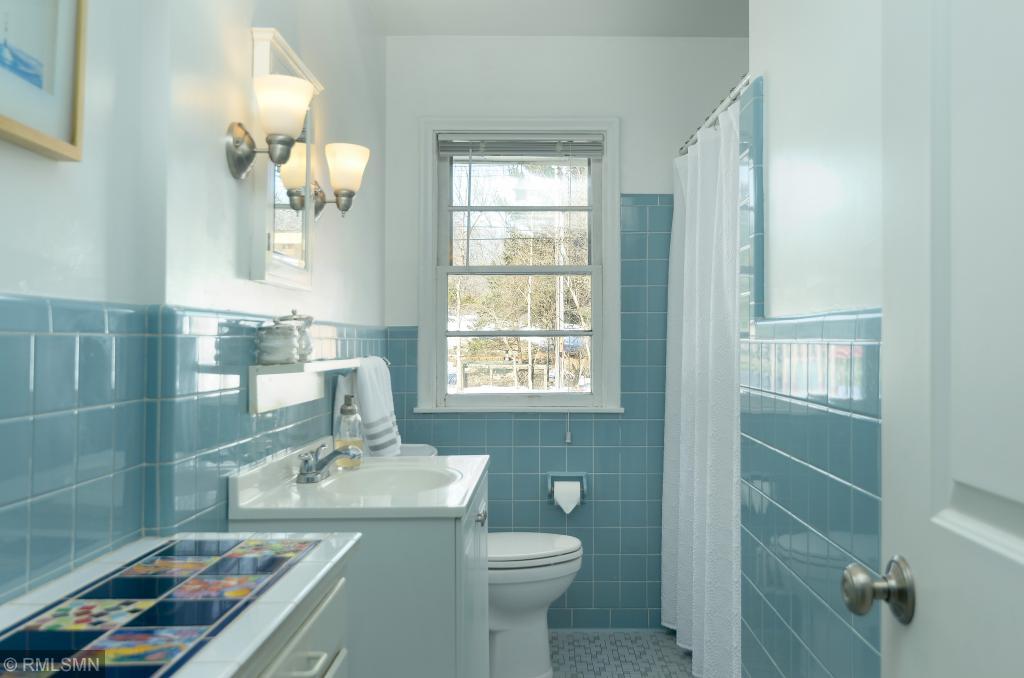 4932 Mayview Road Minnetonka, MN 55345 - Photo 8 of 36 Gallery Image 8