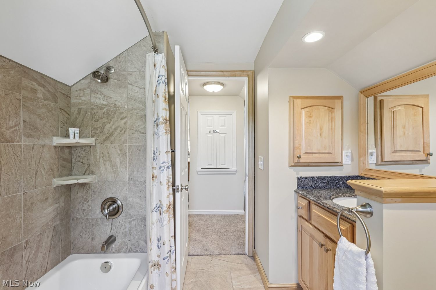 8203 Plains Road Mentor, OH 44060 - Photo 37 of 49