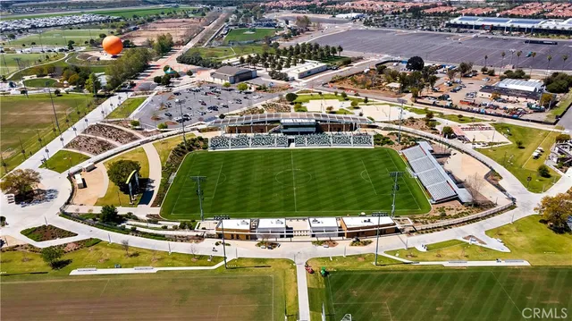 $1,225,000 | 125 Allusion, Irvine, CA 92618