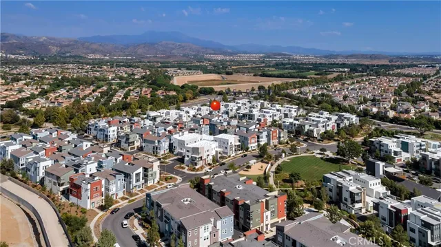 $1,225,000 | 125 Allusion, Irvine, CA 92618