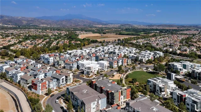 $1,225,000 | 125 Allusion, Irvine, CA 92618