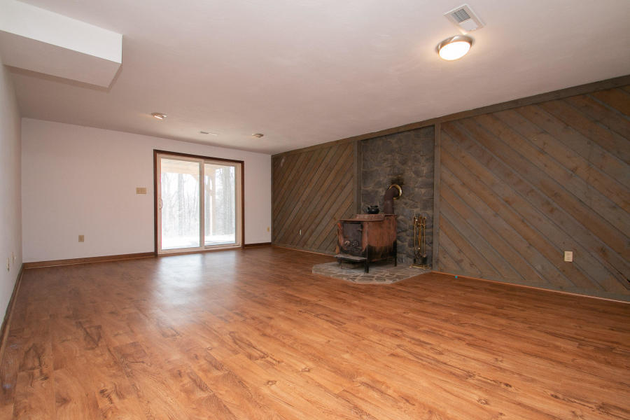 2787 Jeters Chapel Road Vinton, VA 24179 - Photo 17 of 30 LOWER LEVEL FAMILY ROOM
