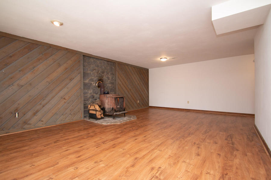 2787 Jeters Chapel Road Vinton, VA 24179 - Photo 18 of 30 LOWER LEVEL FAMILY ROOM