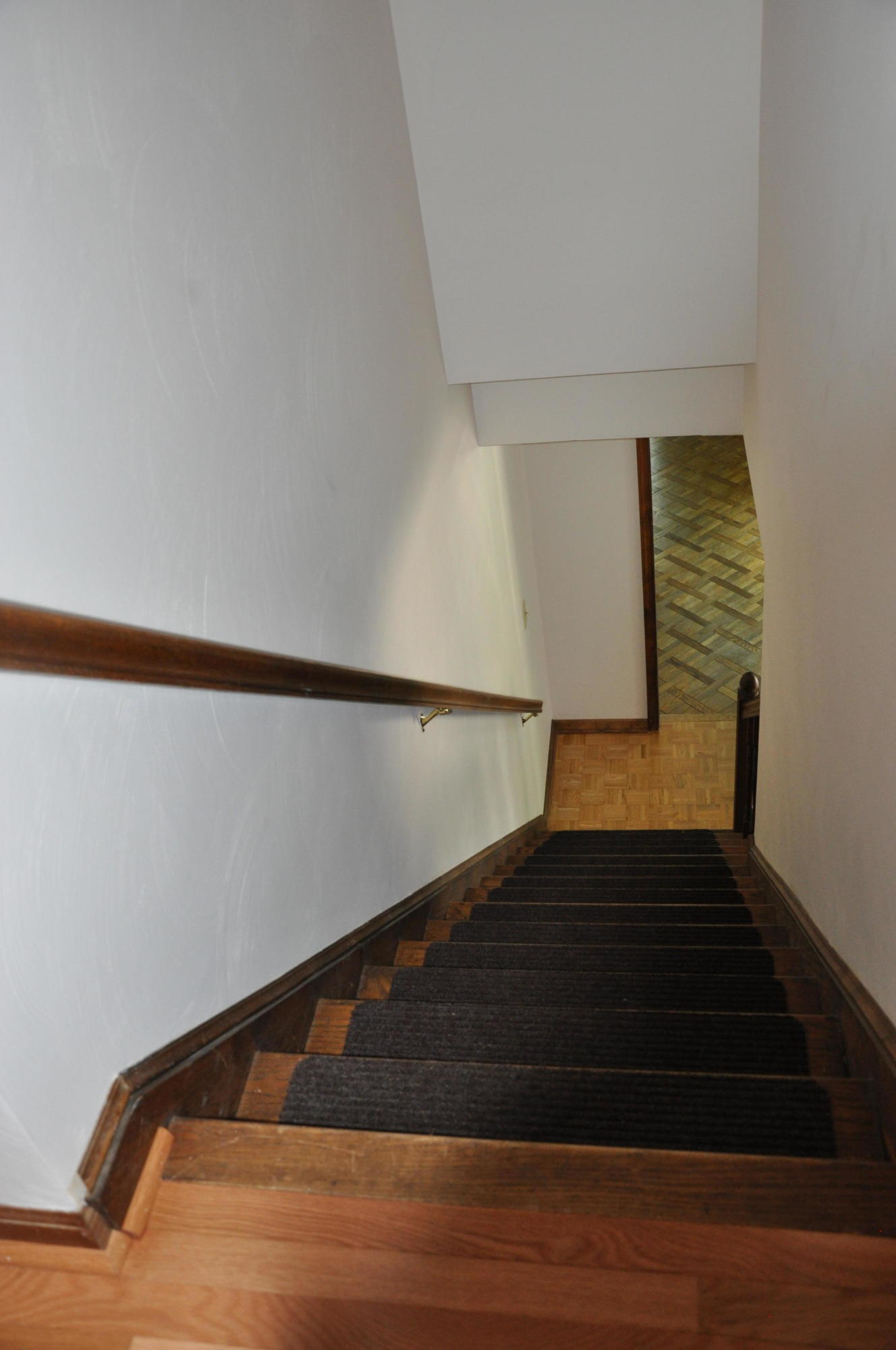 2787 Jeters Chapel Road Vinton, VA 24179 - Photo 19 of 30 STAIRWAY