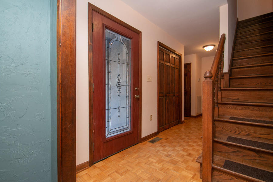 2787 Jeters Chapel Road Vinton, VA 24179 - Photo 3 of 30 ENTRY FOYER
