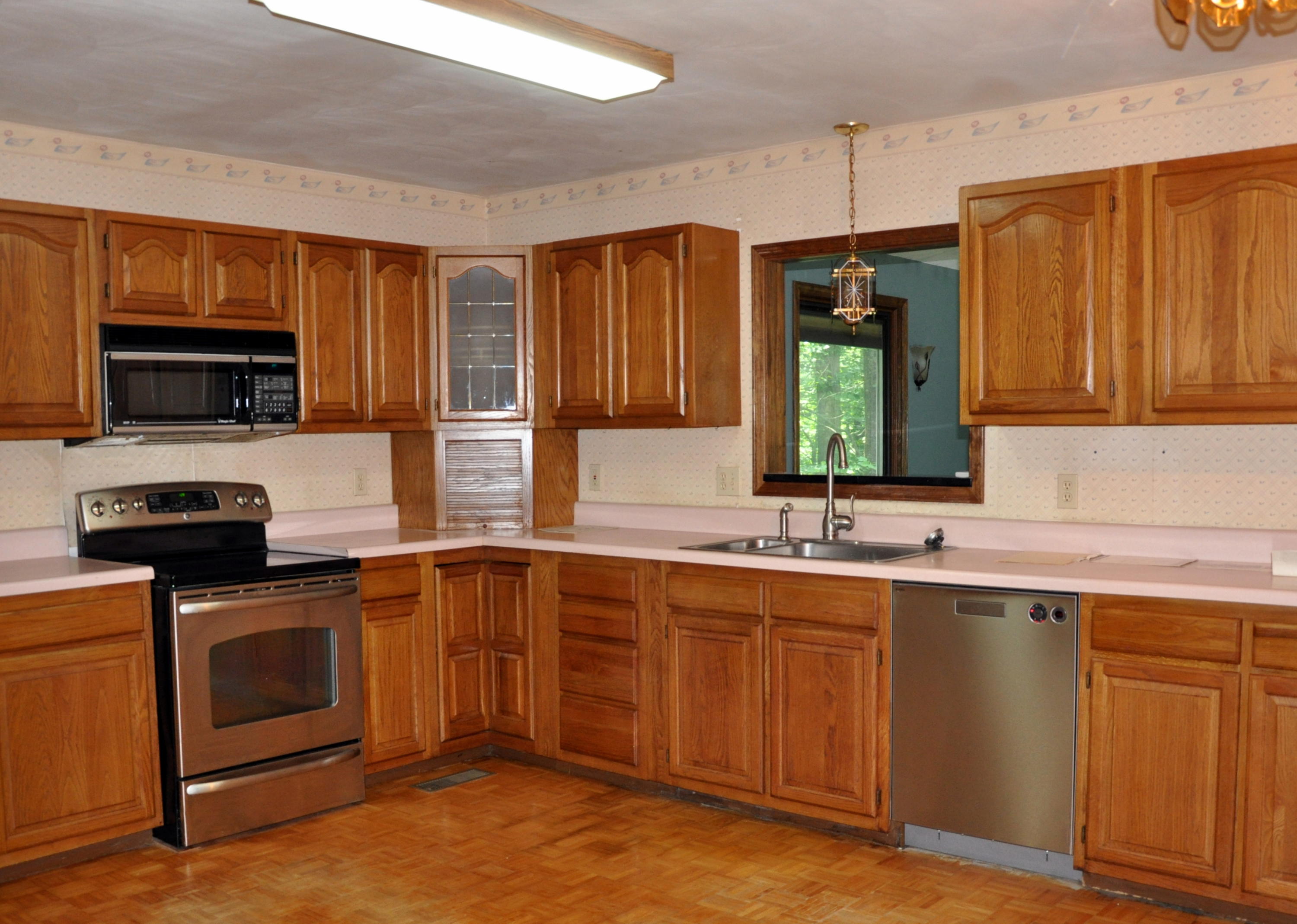 2787 Jeters Chapel Road Vinton, VA 24179 - Photo 4 of 30 KITCHEN