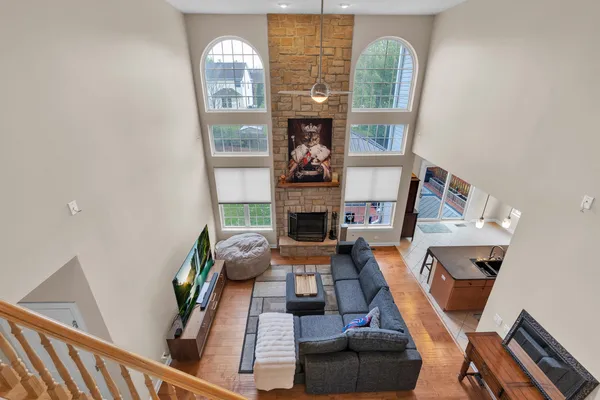 $649,000 | 5791 Providence Drive, Hoffman Estates, IL 60192