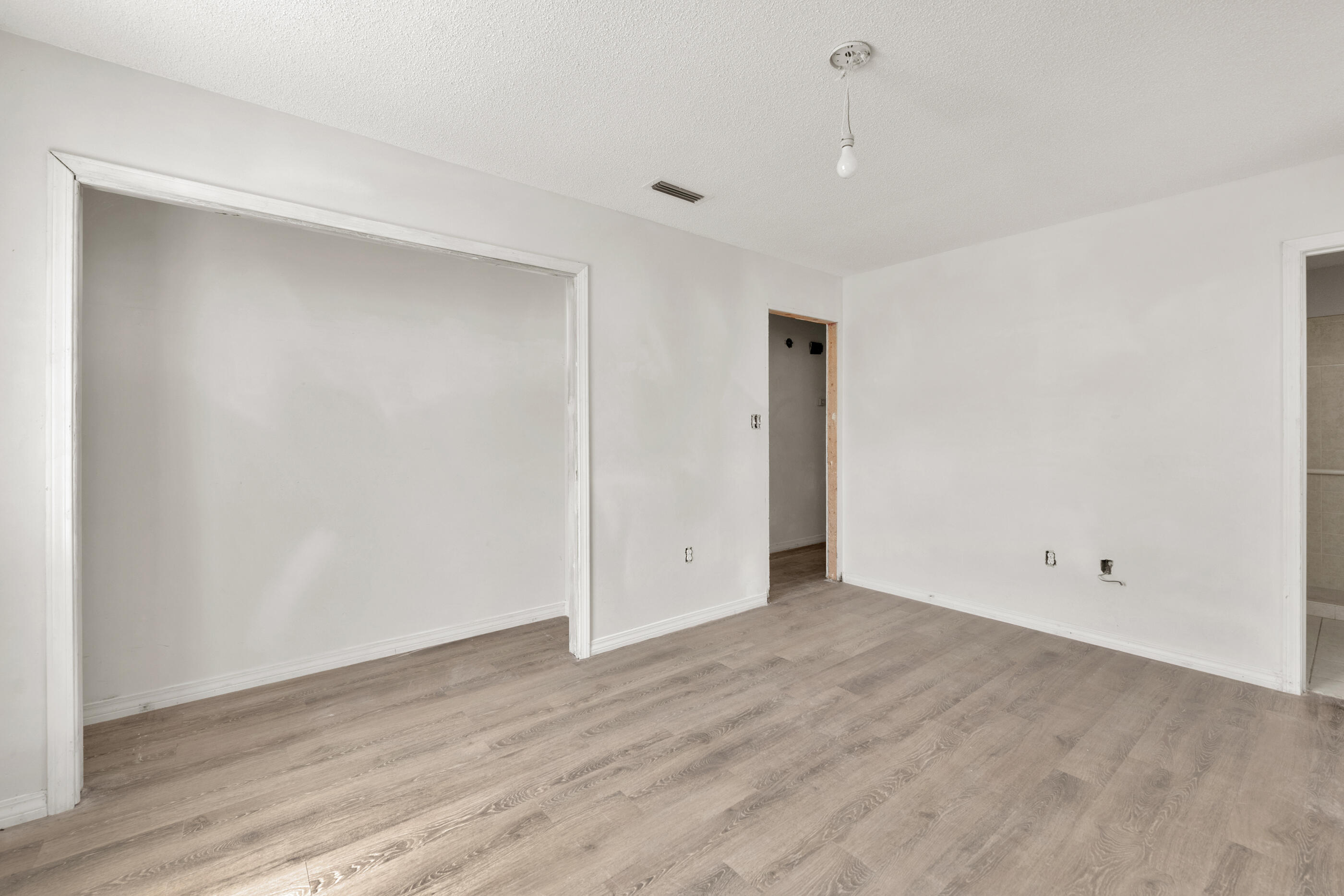 8156 4th Street Navarre, FL 32566 - Photo 14 of 23 a view of an empty room