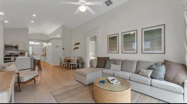 $2,400 | 462 Vizcay Way, Davenport, FL 33837