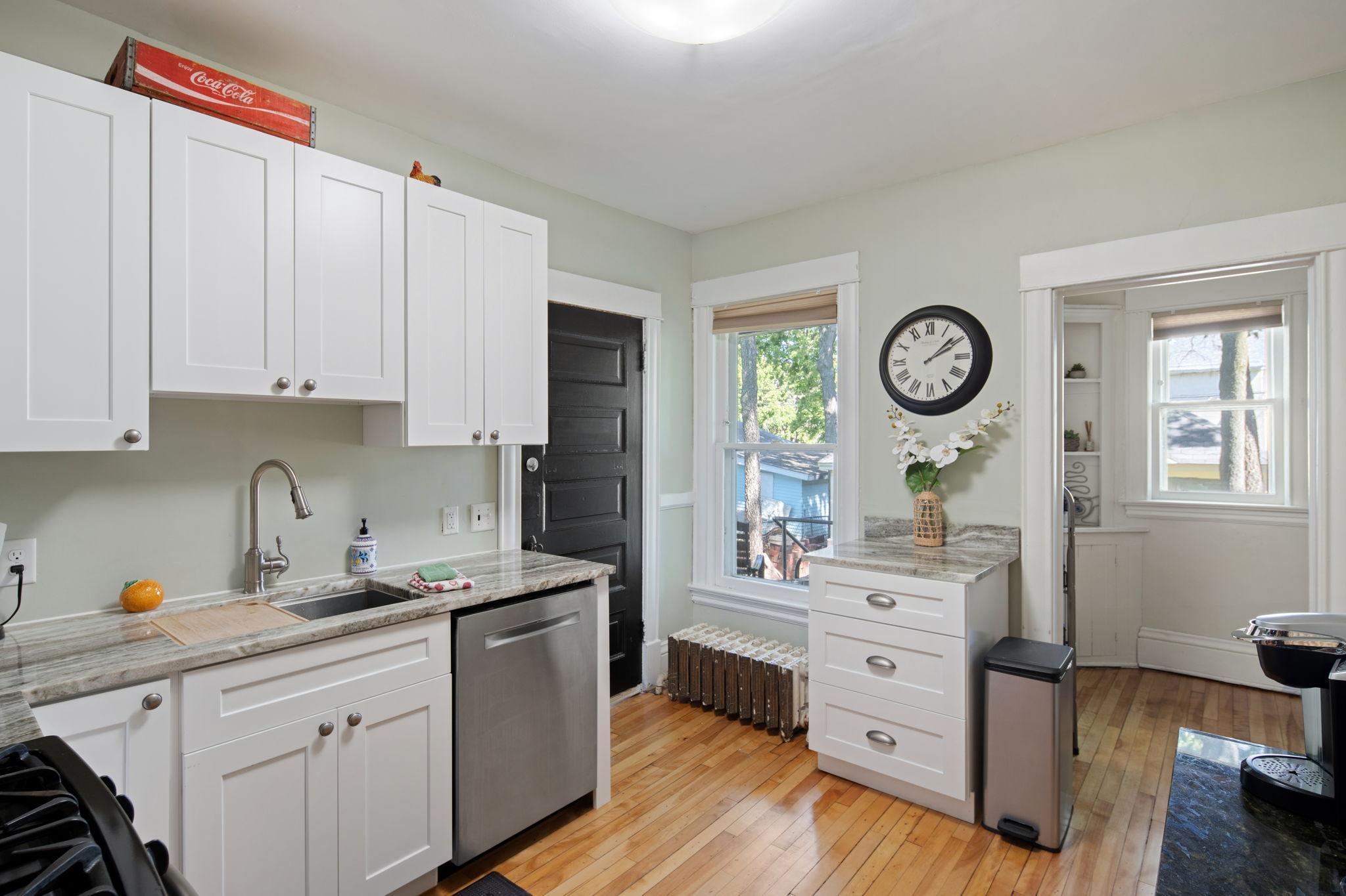 2713 Garfield Avenue, Unit 1 Minneapolis, MN 55408 - Photo 12 of 20