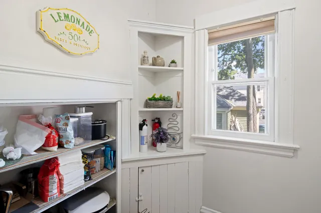 $2,495 | 2713 Garfield Avenue, Unit 1, Minneapolis, MN 55408