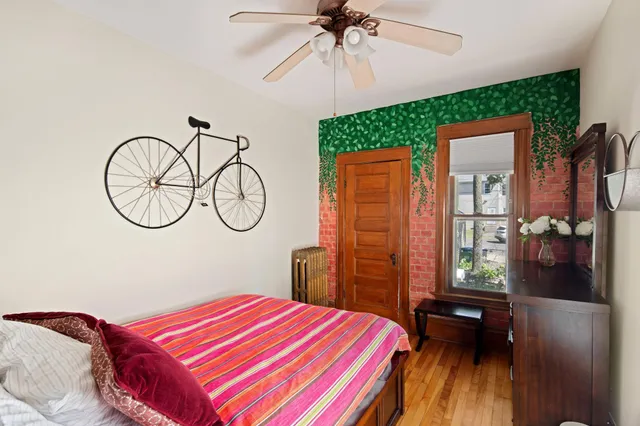 $2,495 | 2713 Garfield Avenue, Unit 1, Minneapolis, MN 55408