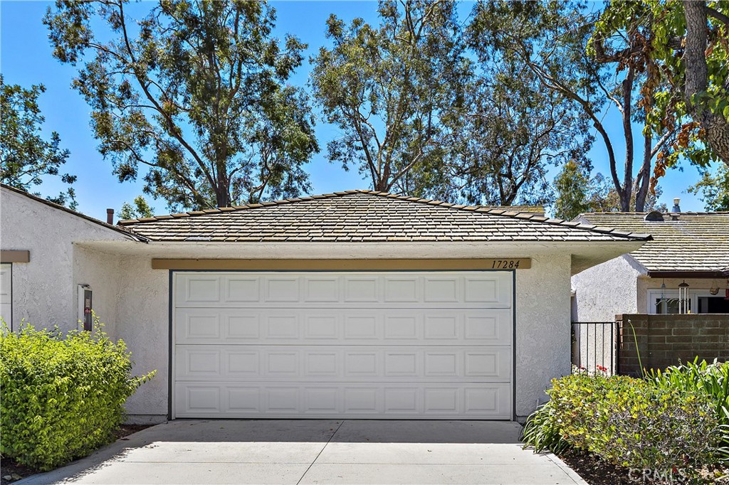17284 Citron Irvine, CA 92612 - Photo 8 of 21 Exterior