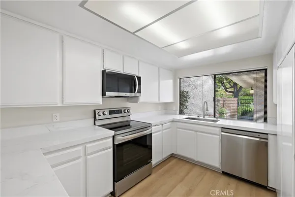 $1,150,000 | 17284 Citron, Irvine, CA 92612