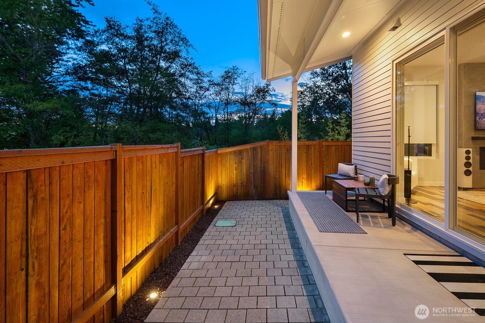 2627 Southwest 100th Street Seattle, WA 98146 - Photo 27 of 27