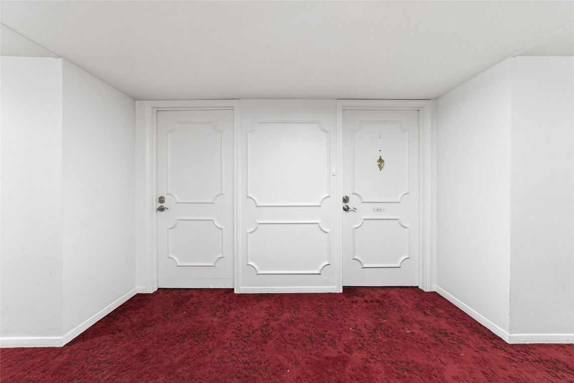 5050 Ambassador Way, Unit 309 Houston, TX 77056 - Photo 18 of 42 a view of an empty room