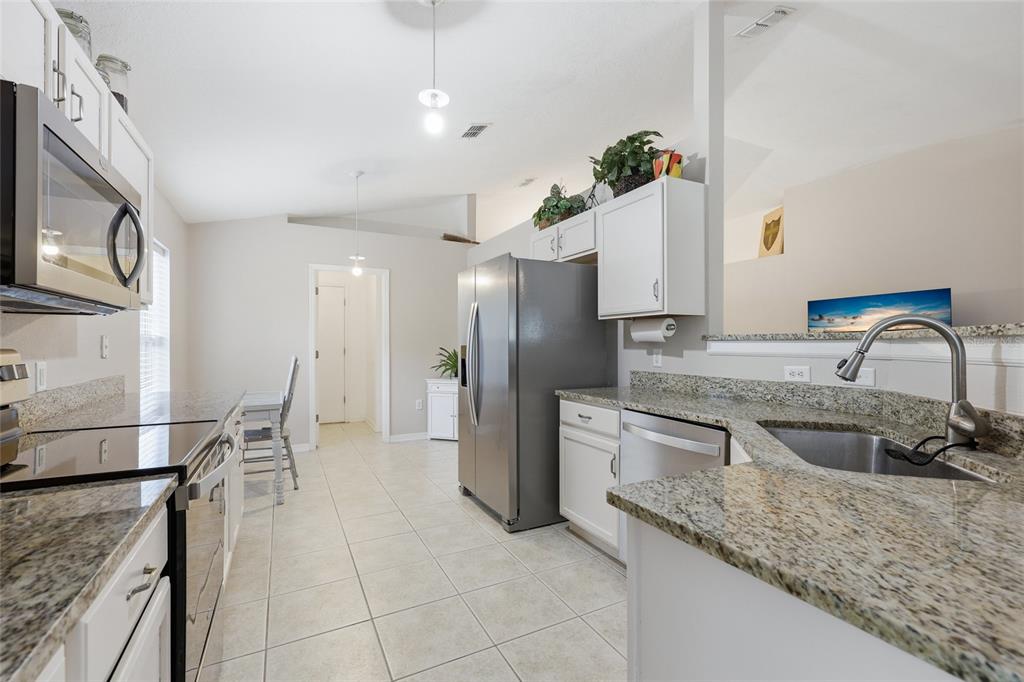 23152 Northwest 11th Road Newberry, FL 32669 - Photo 12 of 31