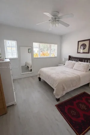 $3,200 | 701 Meridian Avenue, Unit 4, Miami Beach, FL 33139