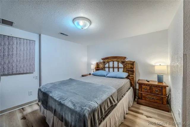 $575,000 | 31074 Viewside Drive, Rocky Mount, MO 65072