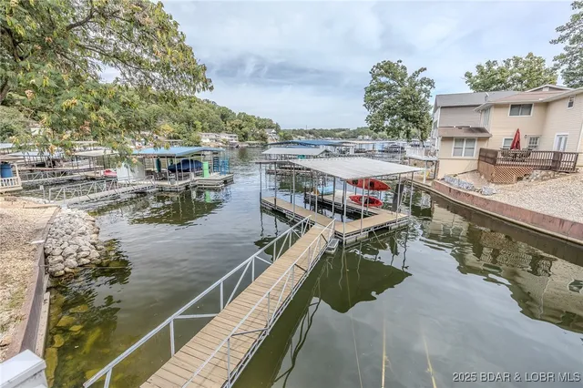 $575,000 | 31074 Viewside Drive, Rocky Mount, MO 65072