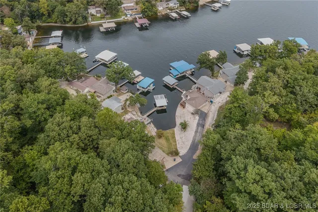 $599,000 | 31074 Viewside Drive, Rocky Mount, MO 65072