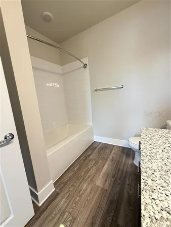 $2,095 | 560 Academy Dr., Unit 301, Kissimmee, FL 34744