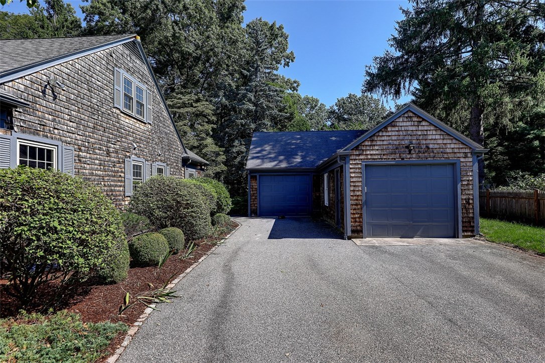 6 Harbour Road Barrington, RI 02806 - Photo 13 of 16