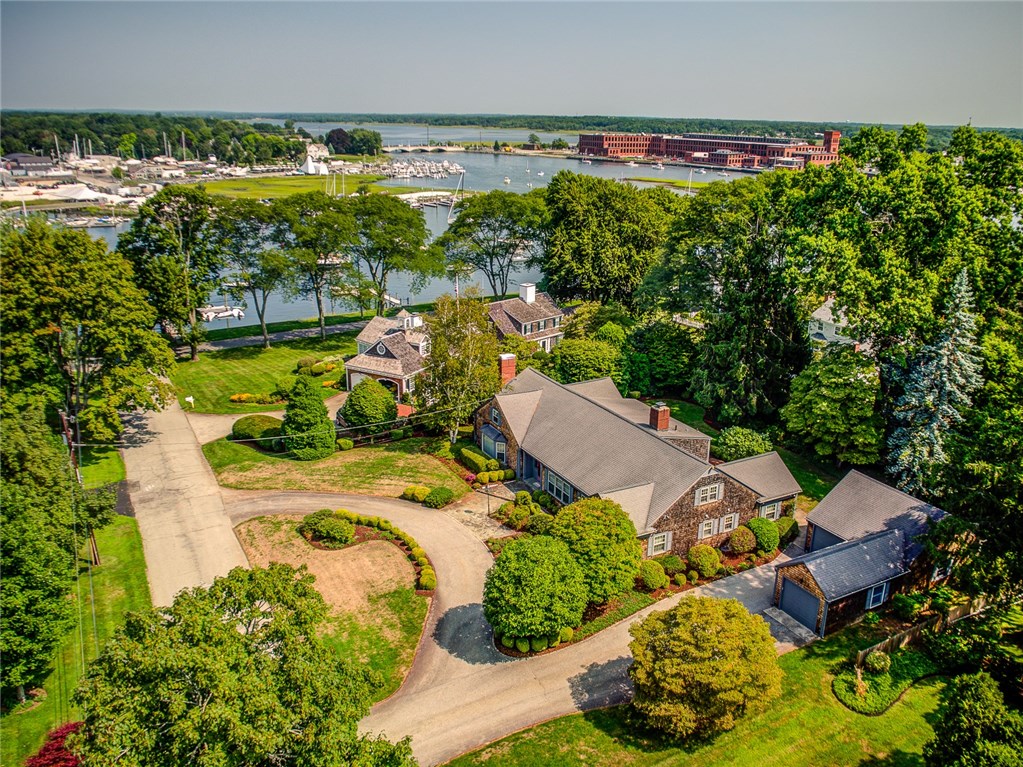 6 Harbour Road Barrington, RI 02806 - Photo 4 of 16